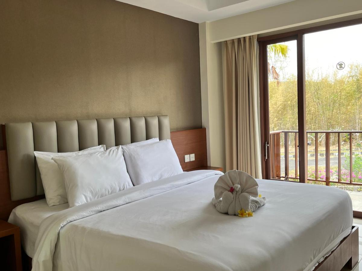 New Kuta Hotel Uluwatu Eksteriør bilde