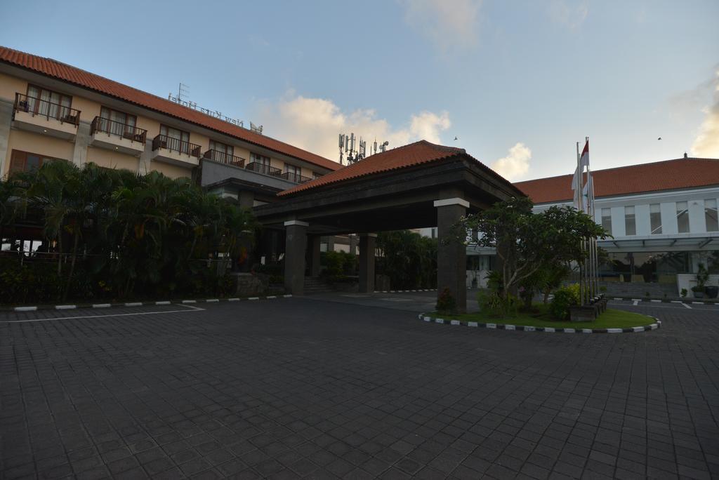 New Kuta Hotel Uluwatu Eksteriør bilde